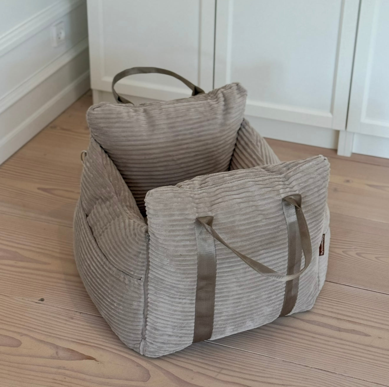 Lille Bjørk Bilsæde Til Hunde Beige Bred Fløjl 52 52 36 Cm